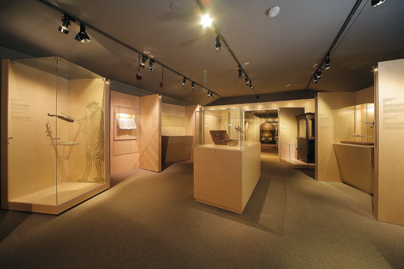 - De L objet à la collection, 50 ans du Musée Stewart - Image 3